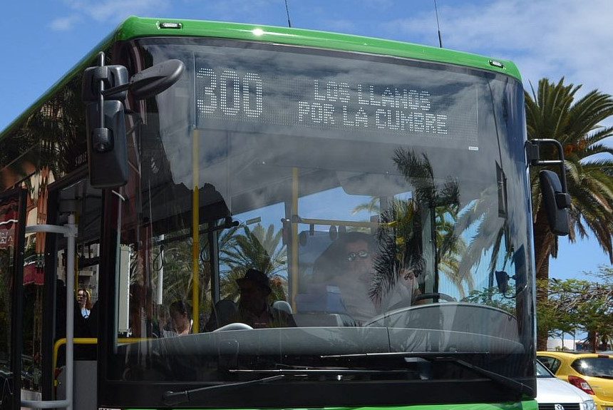 Unidas Sí Podemos denuncia “situaciones inasumibles para cualquier trabajador” en la empresa que realiza el transporte público regular