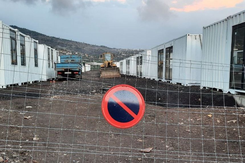 El Cabildo destinará fondos propios para la construcción de un edificio y la compra de una promoción de viviendas inacabadas