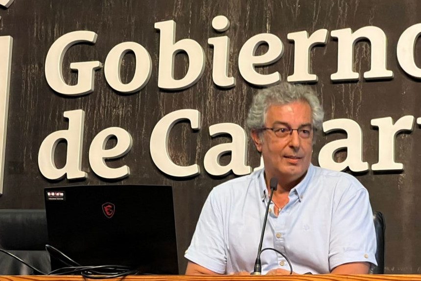 Azucuahe del Rosario: «Hay una muy escasa demanda de participación ciudadana en la isla»