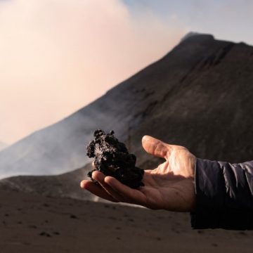 El estudio del magma del volcán de La Palma puede ayudar a pronosticar el fin de una erupción