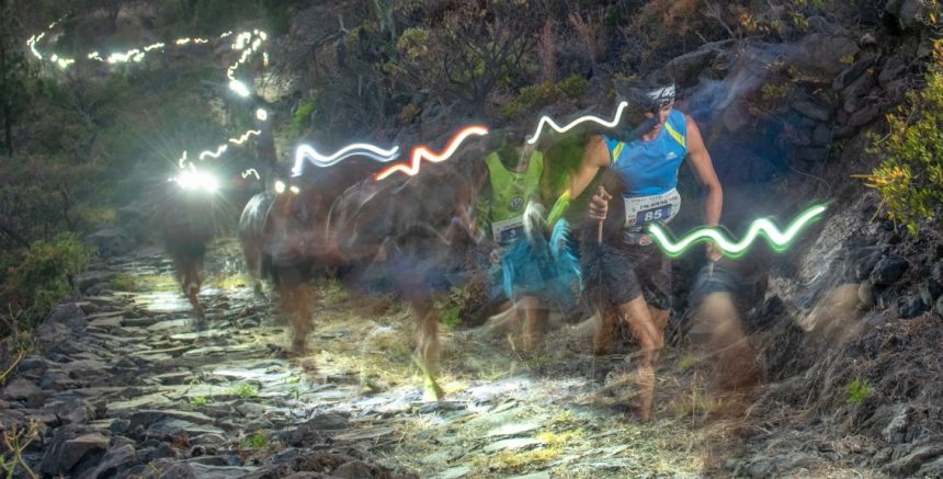 800 corredores participan en Tijarafe en la carrera nocturna Full Moon Trail Odecan S.L.