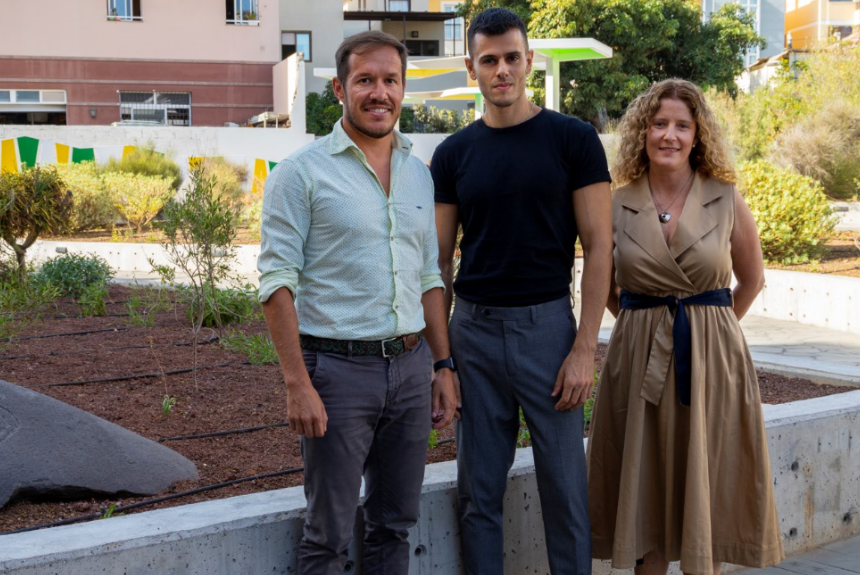 Cuando el diseñador Andrés Acosta era para el PP “un lujo” y un “referente” nacional de la moda