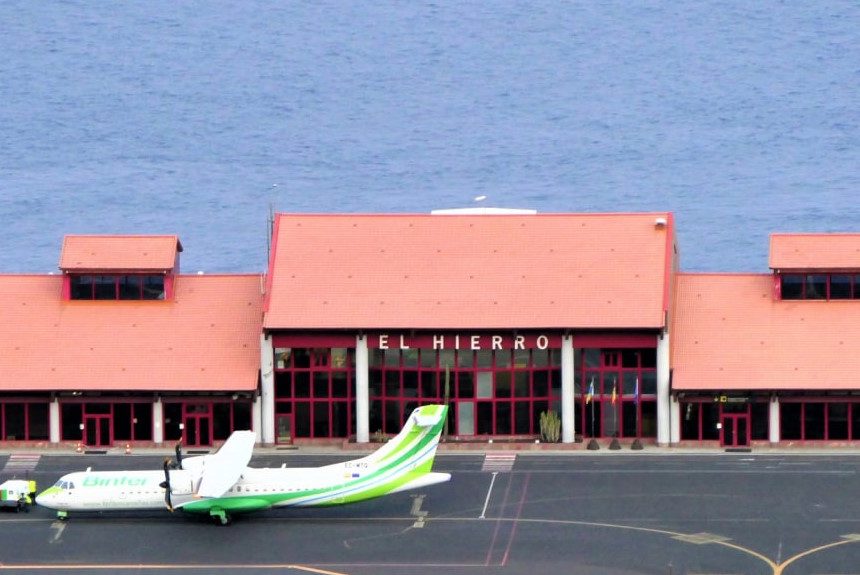 AHI solicita el establecimiento de la ruta aérea El Hierro – La Palma como obligación de servicio público