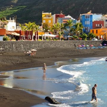 Comienzan a descender las temperaturas en La Palma, pero se activa la alerta por fenómenos costeros