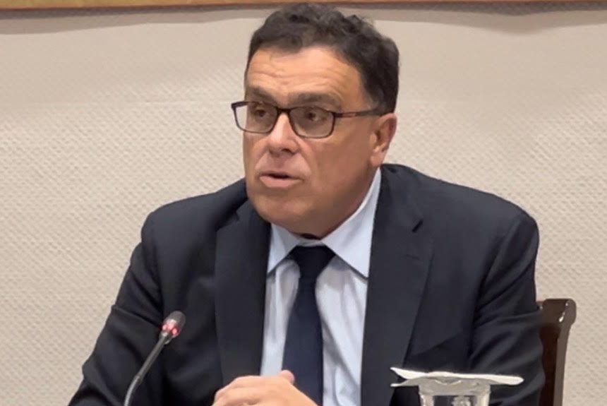 FORMATO MANUEL MIRANDA El último borrador de decreto de reconstrucción invadiría competencias municipales