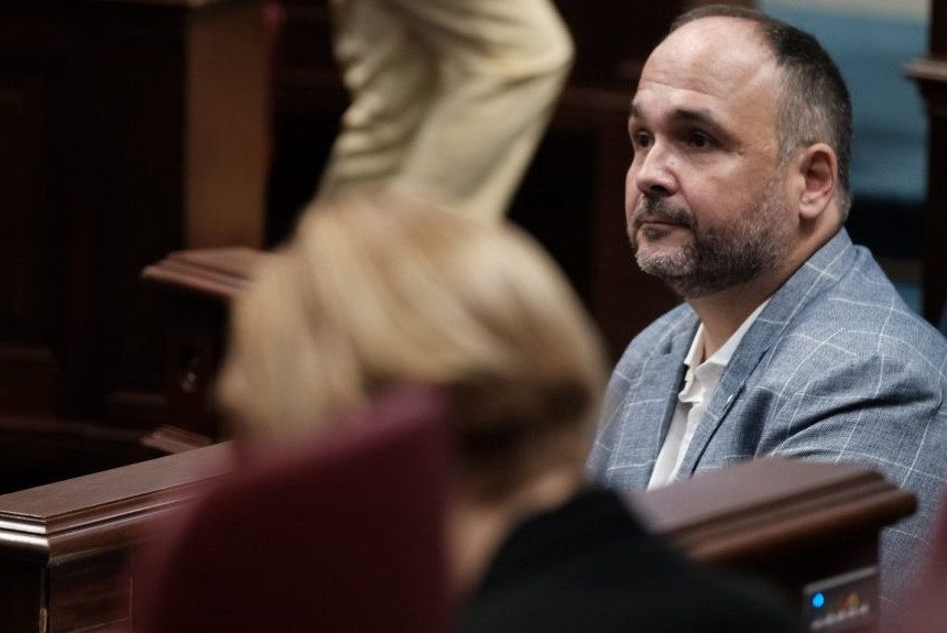 El ex consejero Valbuena defiende que “no hay ningún motivo para que CC y PP no hayan aprobado de forma urgente el decreto ley”