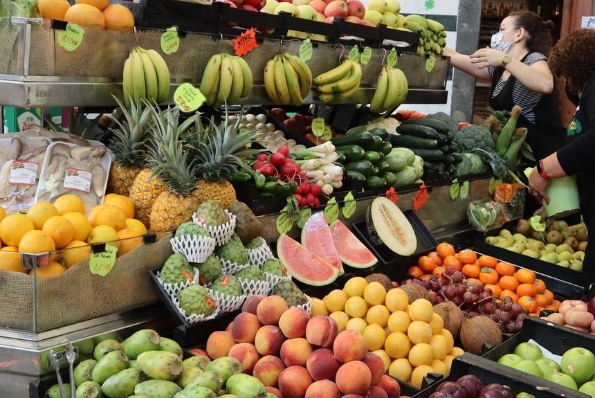 Un incendio obliga a cerrar la Recova de Santa Cruz de La Palma “hasta nuevo aviso”