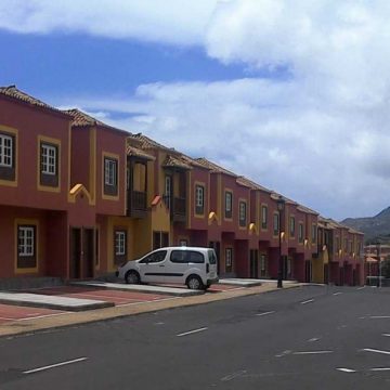 El Gobierno de Canarias espera tener “rehabilitadas y listas” las viviendas de Finca Amado “a mitad del año 2024”