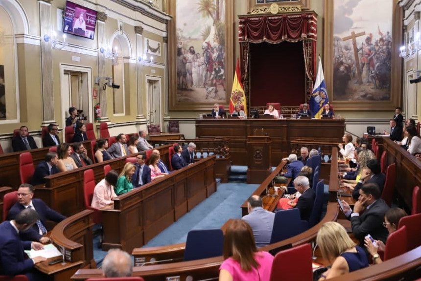 Los diputados palmeros del PSOE en el Parlamento presentan el doble de iniciativas que los de CC y PP juntos