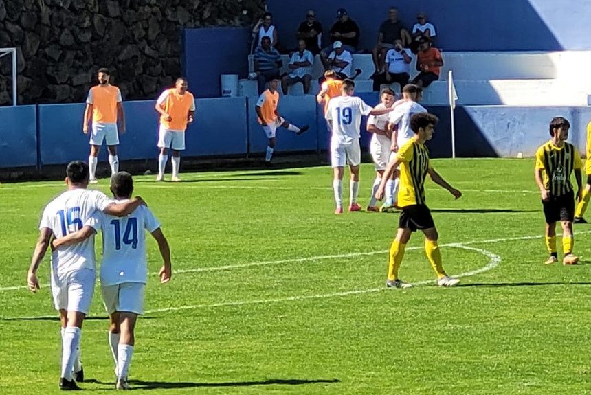 La S.D. Tenisca lidera la Preferente tras nueve victorias consecutivas