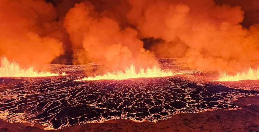Terremotos, ríos de lava, intensidad en descenso: así es la última erupción de un volcán en Islandia