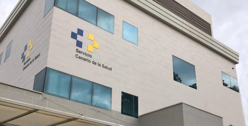 La mascarilla será desde hoy obligatoria en los centros sanitarios de Canarias