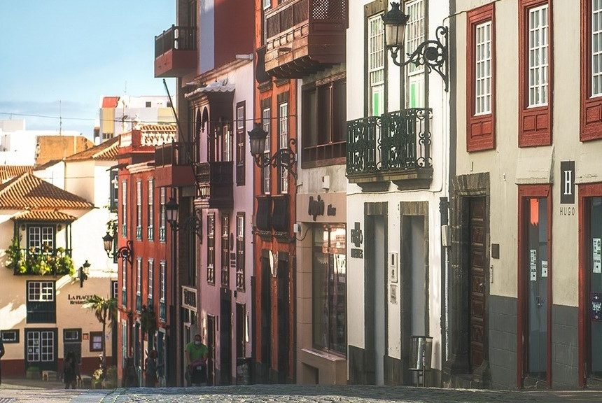 Las viviendas vacacionales suponen más de la mitad de las plazas turísticas de la isla