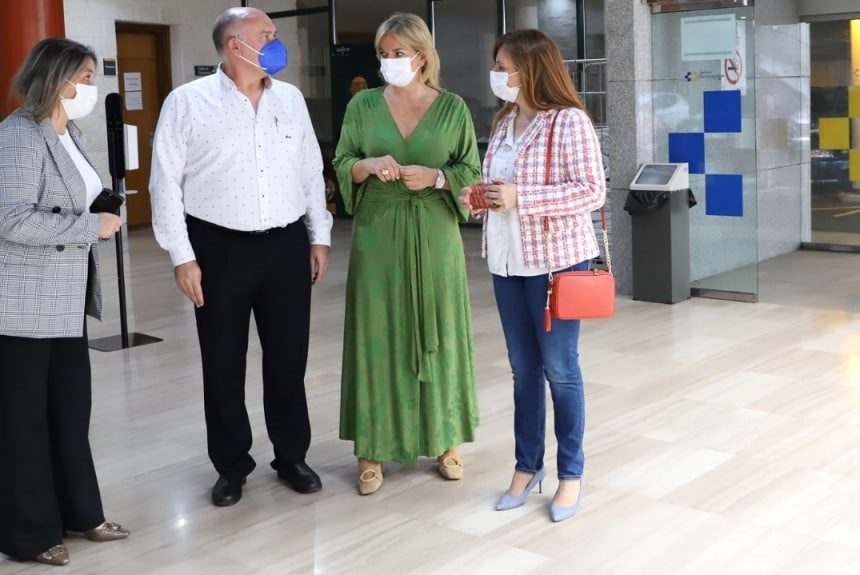 FORMATO VISITA HOSPITAL GENERAL LA PALMA Más de seis meses de espera para una endoscopia o un TAC en La Palma