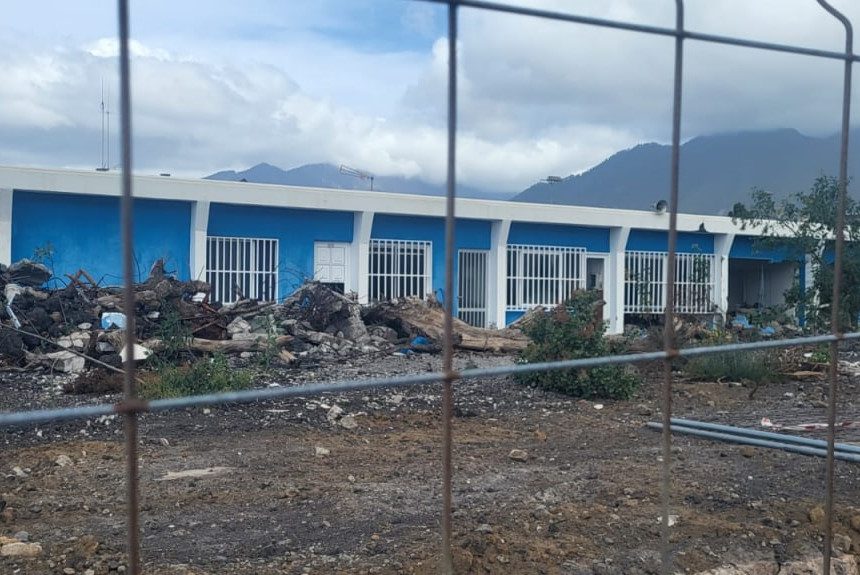 FORMATO CEIP LA LAGUNA Cuestionan la demolición del único módulo del Colegio de La Laguna que no arrasó la lava