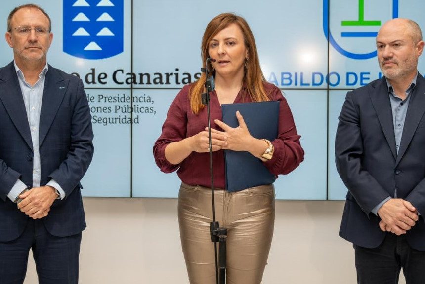 FORMATO RUEDA DE PRENSA NIEVES LADY BARRETO Nieves Lady Barreto defiende “un tratamiento diferente” para la regulación de la vivienda vacacional en la isla