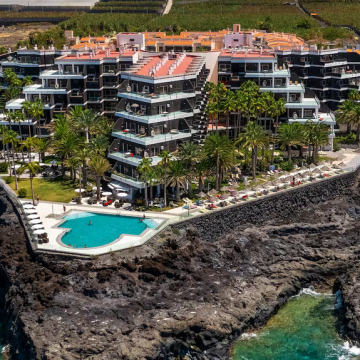 El Hotel Sol de Puerto Naos podrá abrir “a partir del próximo mes de julio”