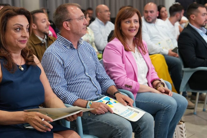 FORMATO ENCUENTRO CARGOS CC LA PALMA La bonificación del 60% del IRPF para La Palma vuelve a enfrentar a CC y PSOE