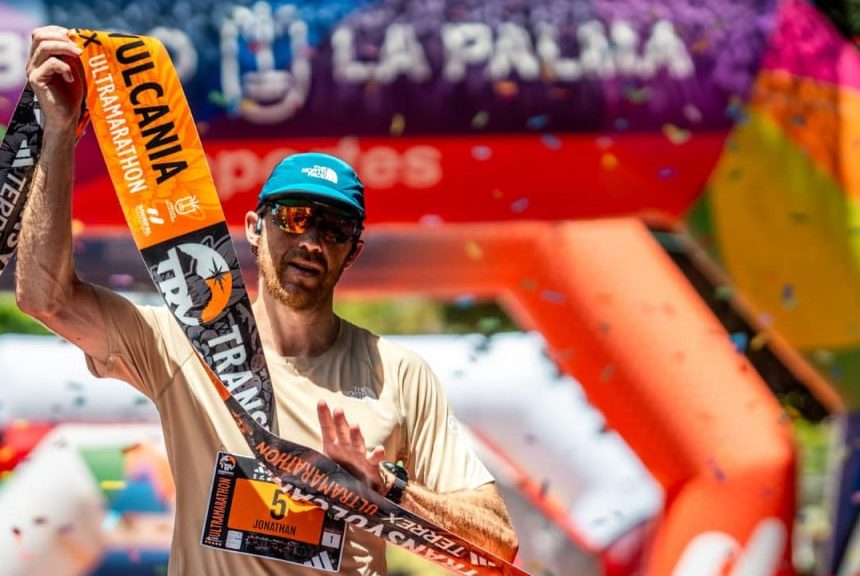 FORMATO ULTRAMARATON TRANSVULCANIA 2024 1 Jonathan Albon y Ruth Croft, vencedores de la ultramaratón de la Transvulcania 2024