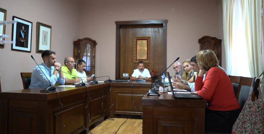 El alcalde de Fuencaliente suspende el pleno antes que la oposición plantee sus ruegos