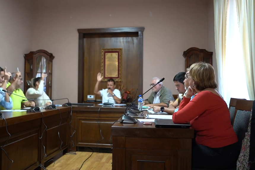 FORMATO RECHAZO MOCION FUENCALIENTE CANAL CC en Fuencaliente rechaza nuevas obras de mejora en el canal LP-1 y defiende la instalación de una planta desaladora en la costa del municipio