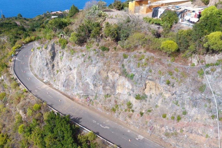 Las obras de reparación de las mallas en Gallegos provocarán cortes en la carretera la próxima semana