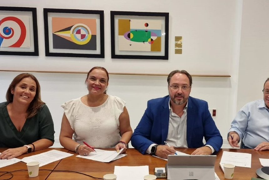 María José Brito, presidenta del comité de empresa del Cabildo: “Llevamos años pidiendo cambiar la forma de contratación, a nuestros mayores hay que atenderlos todos los días”