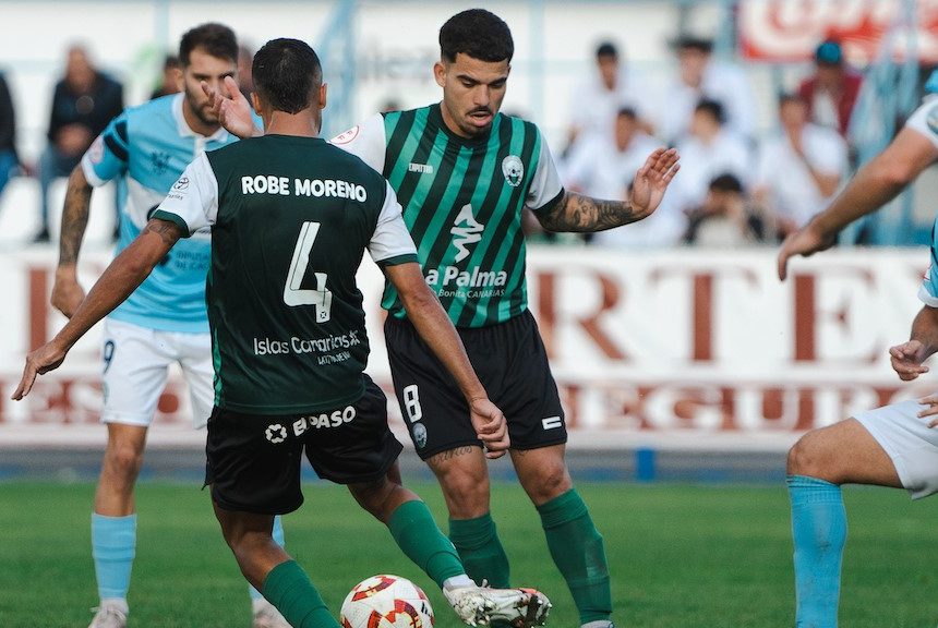 El Atlético Paso pierde ante el Coria (2-1) tras encajar un gol en el minuto 93