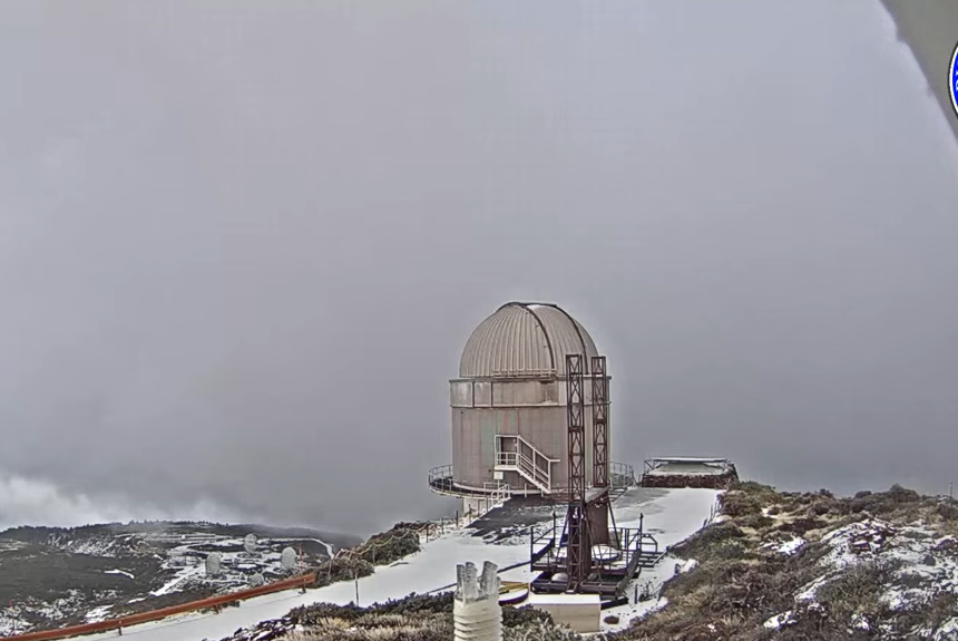 FORMATO NIEVE NOT 2 Temperaturas bajo cero y rachas de viento de hasta 70 km/h en el Roque de los Muchachos tras la nieve