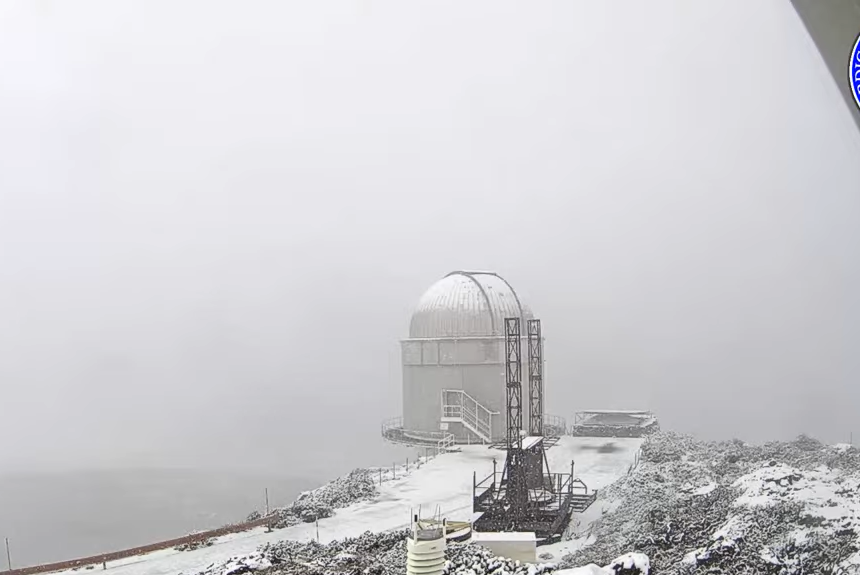 FORMATO NIEVE ROQUE NOT Lluvias y nieve en el Roque de los Muchachos durante el Domingo de Carnaval