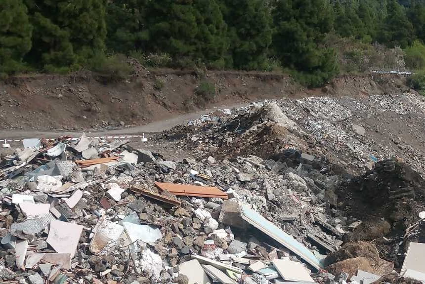 FORMATO RESIDUOS EL RIACHUELO La Plataforma El Riachuelo-La Graja denuncia que los informes para renovar la extracción de áridos están hechos “a la carta”