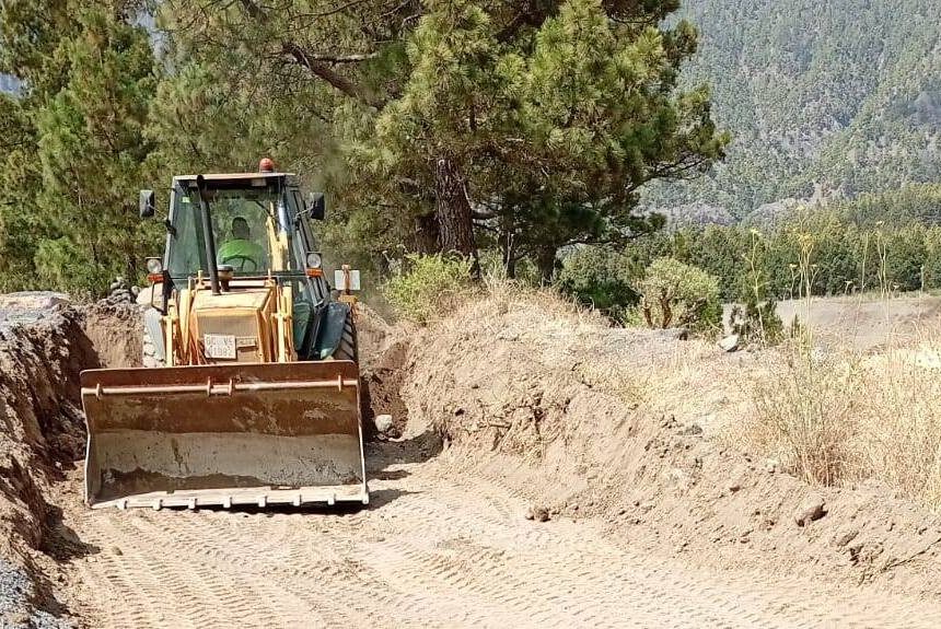 Denuncian que Industria renovó la extracción de áridos en El Riachuelo sin tener en cuenta la ocupación de un camino vecinal por la empresa