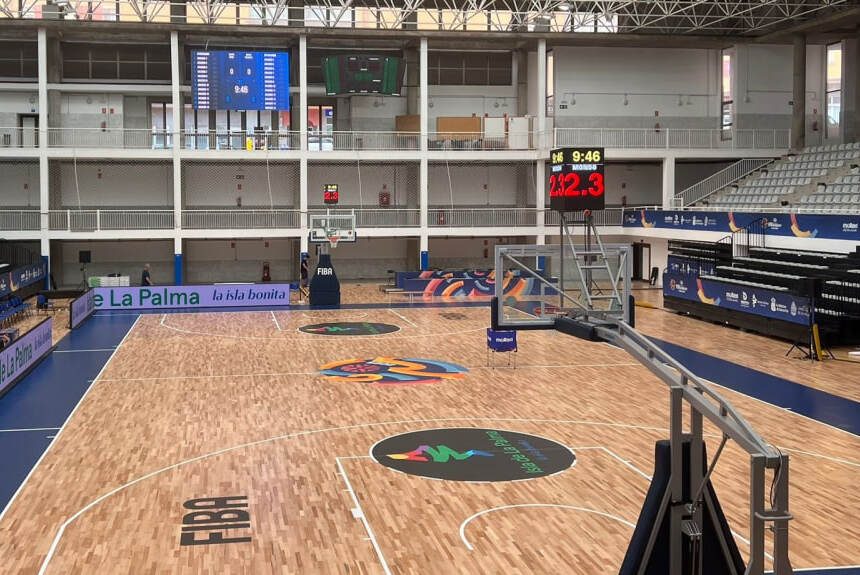 Los arreglos en el techado del Roberto Estrello reducen las goteras, pero estas persisten en el recinto capitalino