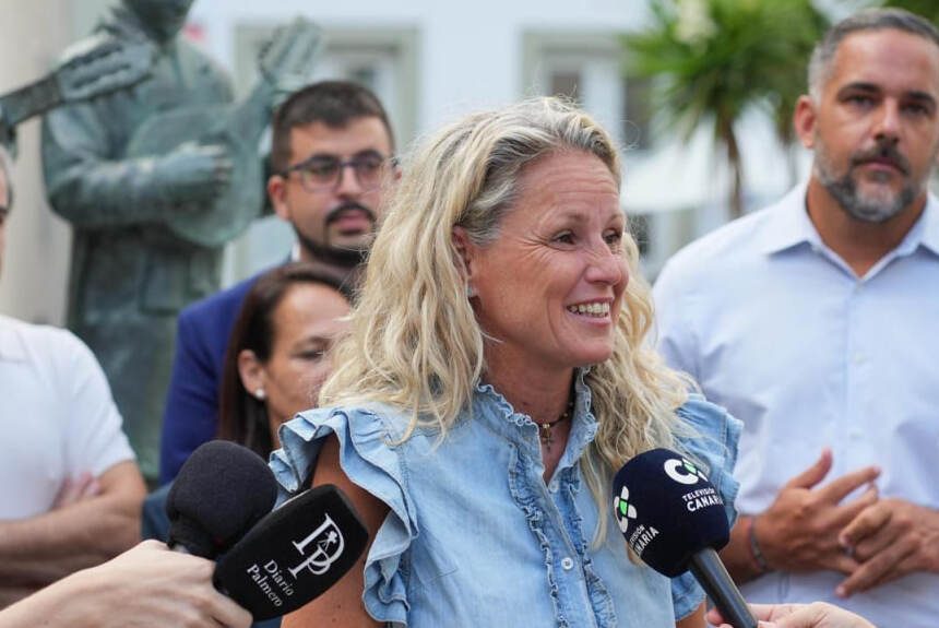 FORMATO MONTSE MINGUEZ Mínguez (PSOE): “Hay margen y tiempo para negociar” la bonificación del 60% del IRPF para La Palma