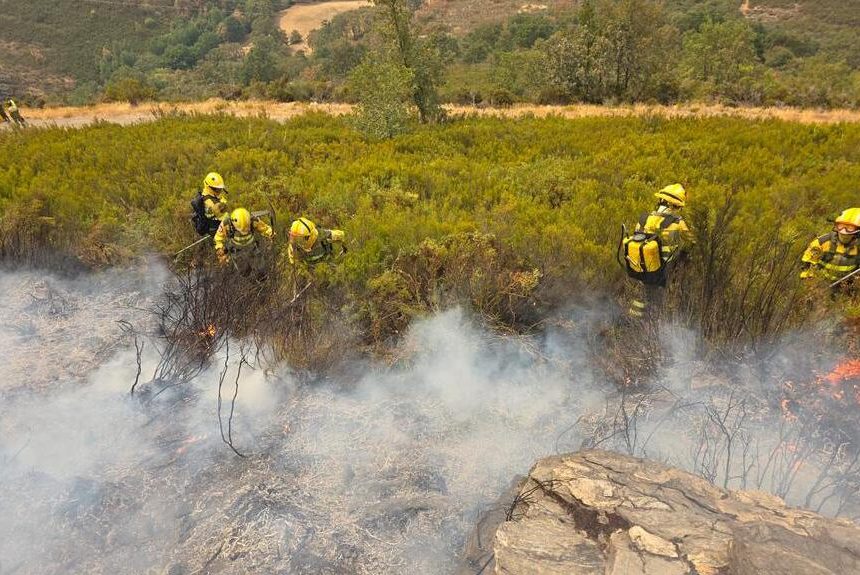 Las BRIF de Puntagorda participan desde esta mañana en la extinción del incendio de Chandrexa, en Ourense