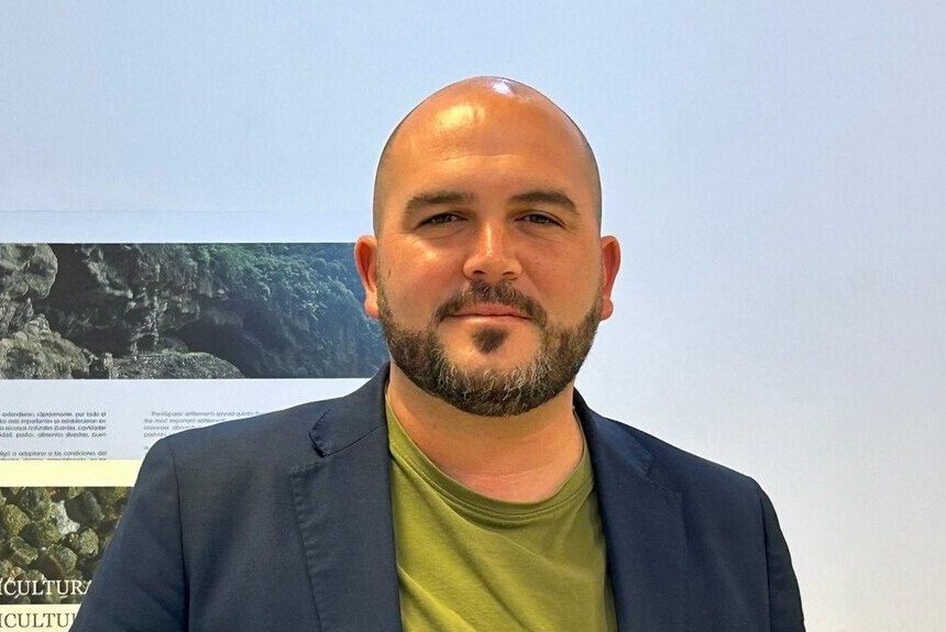 El consejero de Cultura, Pablo Díaz Cobiella, renuncia a su acta en el Cabildo