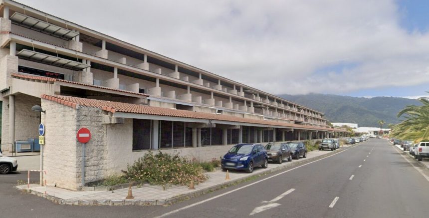 Habilitarán 90 nuevas plazas como solución provisional al aparcamiento en el hospital