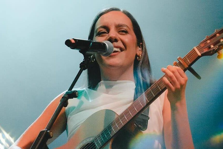 Los premios Ondas reconocen a la palmera Valeria Castro como Fenómeno musical del año