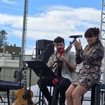 Más de 2.800 escolares disfrutan del concierto de Rozalén en el II Congreso Educativo y Cultura Isla Bonita