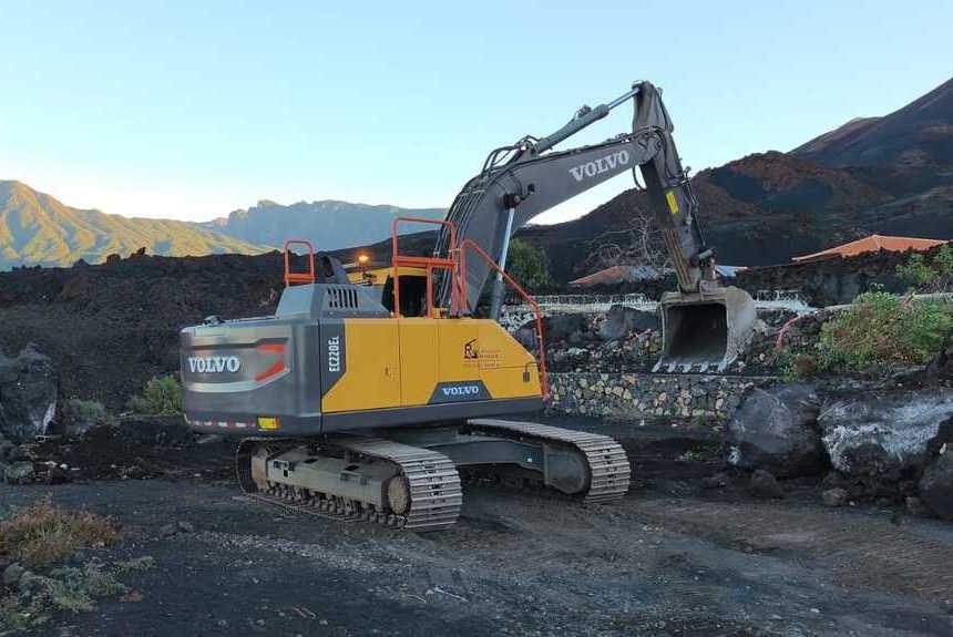 Arrancan las obras de recuperación del tramo de la LP-2 sepultado por la lava