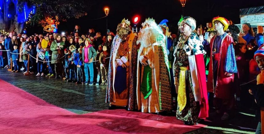 FORMATO AUTO REYES GARAFIA Los Reyes Magos recorren La Palma desde primera hora de la mañana