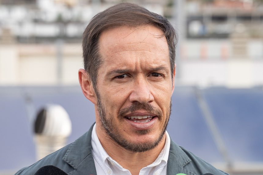 Zapata atribuye a la falta de redes de transporte en La Palma la menor penetración de las renovables