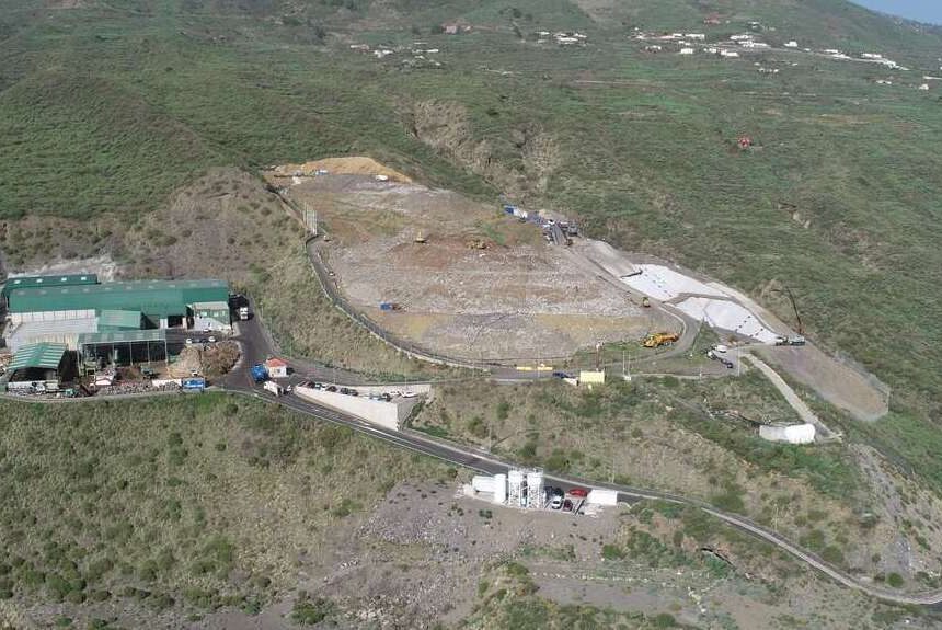 El Cabildo ampliará Los Morenos ante el previsible agotamiento de la celda de vertido en 2026