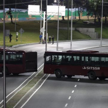 Algunas zonas de Caracas quedan sin luz en medio de bombardeos de Estados Unidos