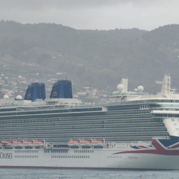 La prestación conjunta, posible solución a la falta de taxis en Santa Cruz de La Palma ante la llegada de cruceros