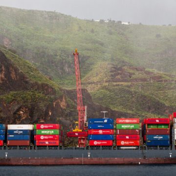 Prorrogan 10 años la concesión de la terminal de contenedores del Puerto de Santa Cruz de La Palma a Boluda
