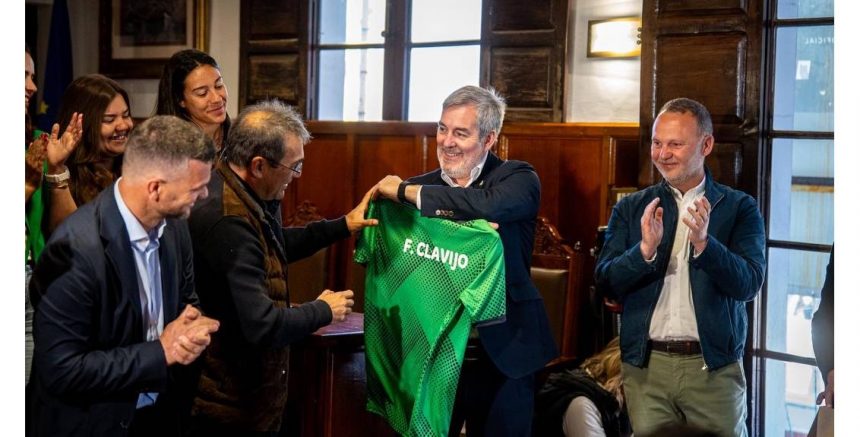 Clavijo vuelve a acusar en La Palma al Gobierno de España de “ocultar información” sobre el Hondius