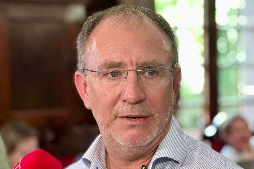 El Cabildo podrá revocar las autorizaciones para residir en Puerto Naos y La Bombilla si se alteran los sensores de CO₂