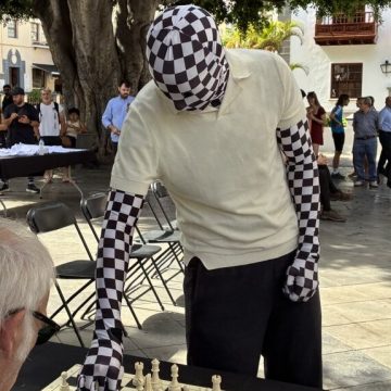 Rey Enigma triunfa en Los Llanos de Aridane: 26 victorias y dos tablas tras casi cuatro horas de ajedrez